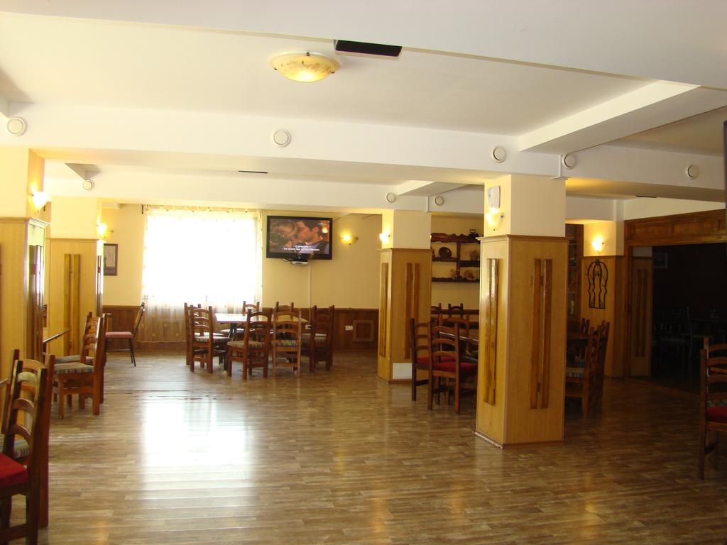 Hotel Zada Предял Экстерьер фото