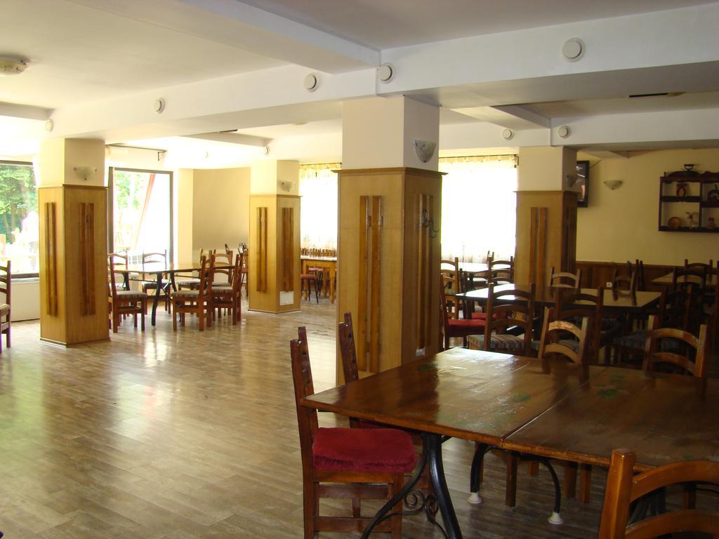 Hotel Zada Предял Экстерьер фото