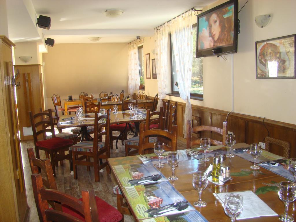 Hotel Zada Предял Экстерьер фото