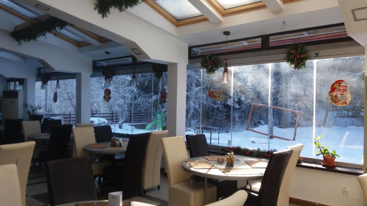 Hotel Zada Предял Экстерьер фото